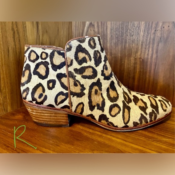 On Trend! Sam Edelman Petty Leopard Print Horsehair Ankle Booties 7M Brown/Gold - Picture 7 of 15